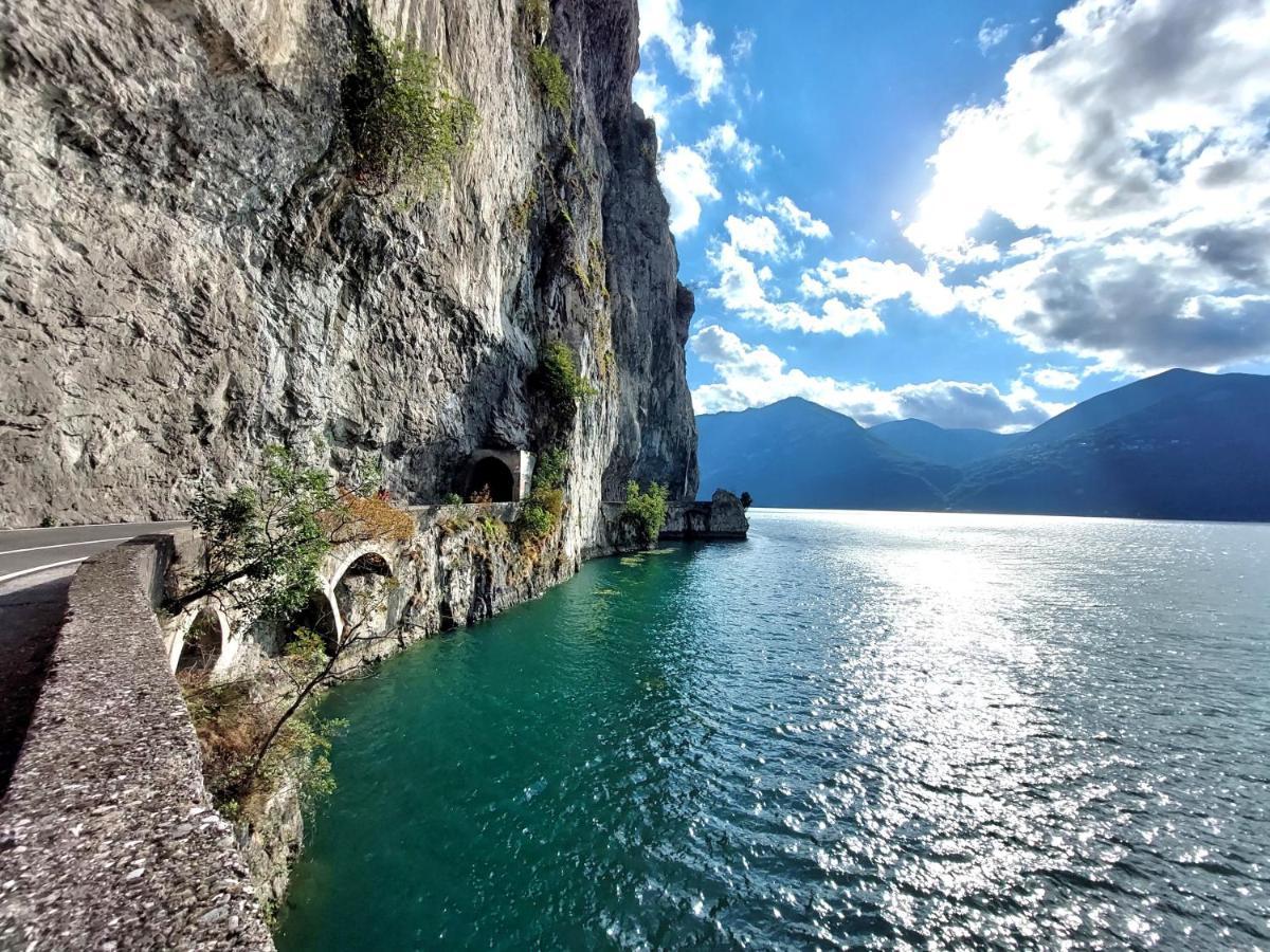 Iseo Lake Villa Con Vista Lago E Piscina كوستا فولبينو المظهر الخارجي الصورة
